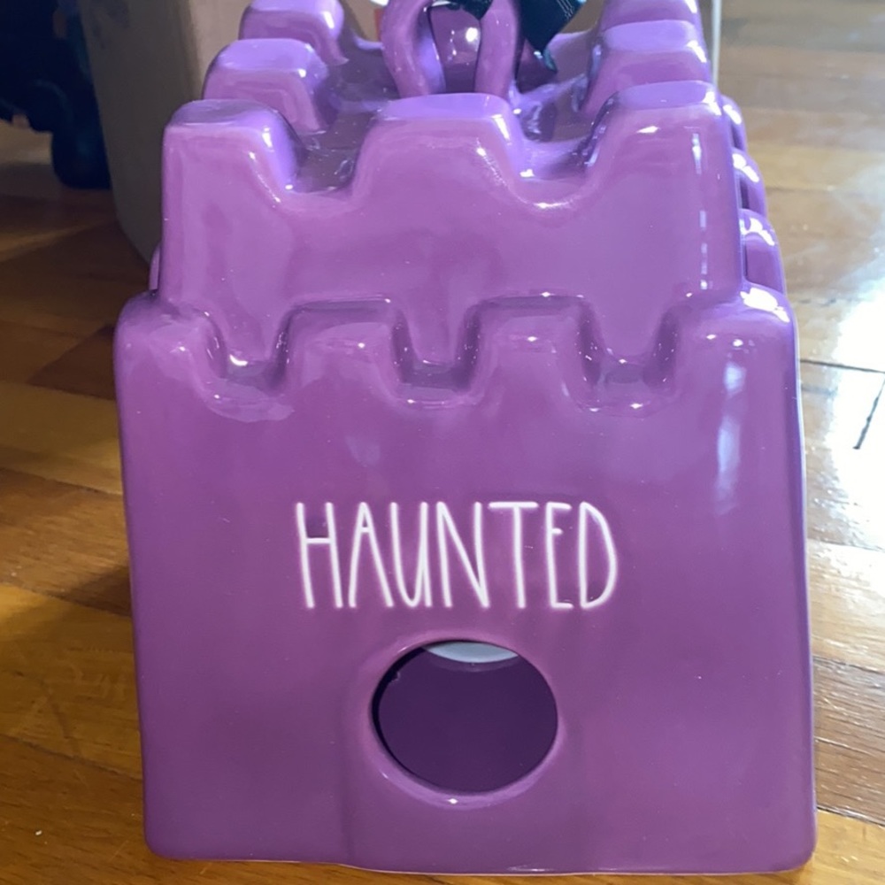 Brand new Rae Dunn Haunted Bird House